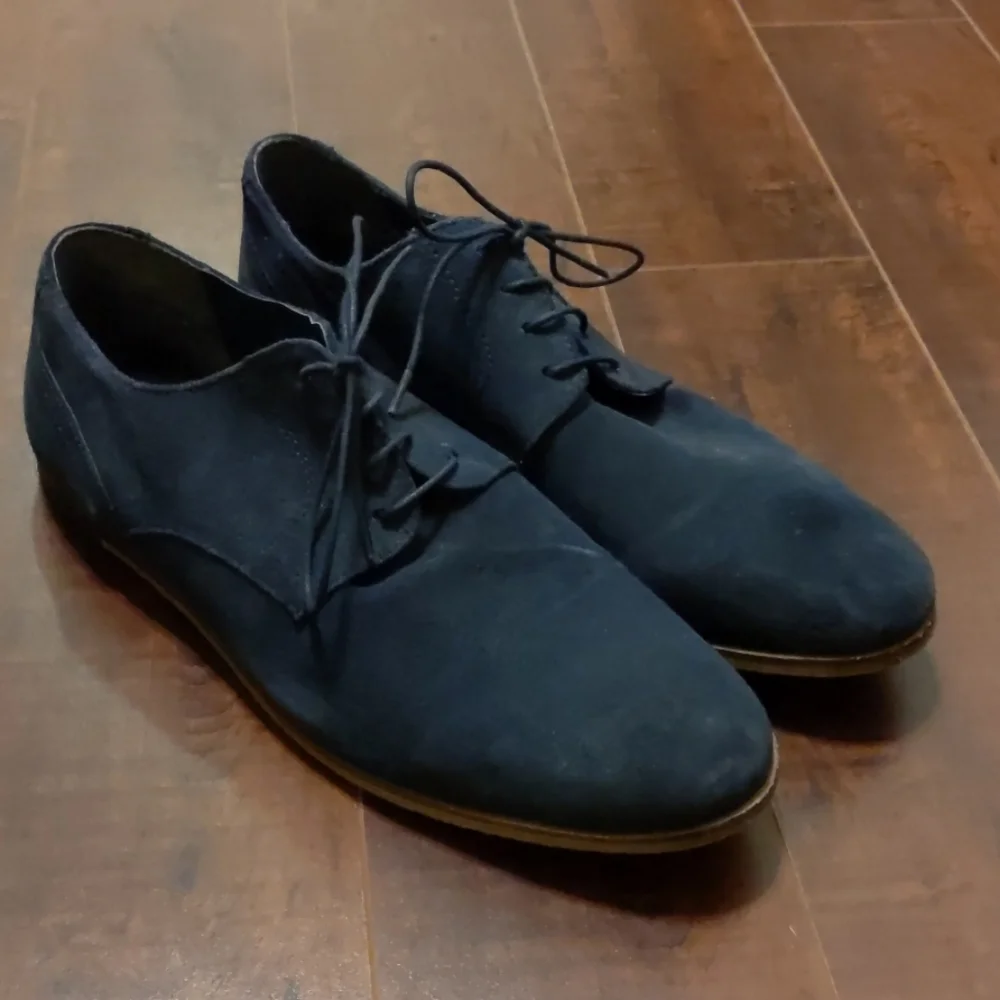 Hawkins McGill blue suede shoes